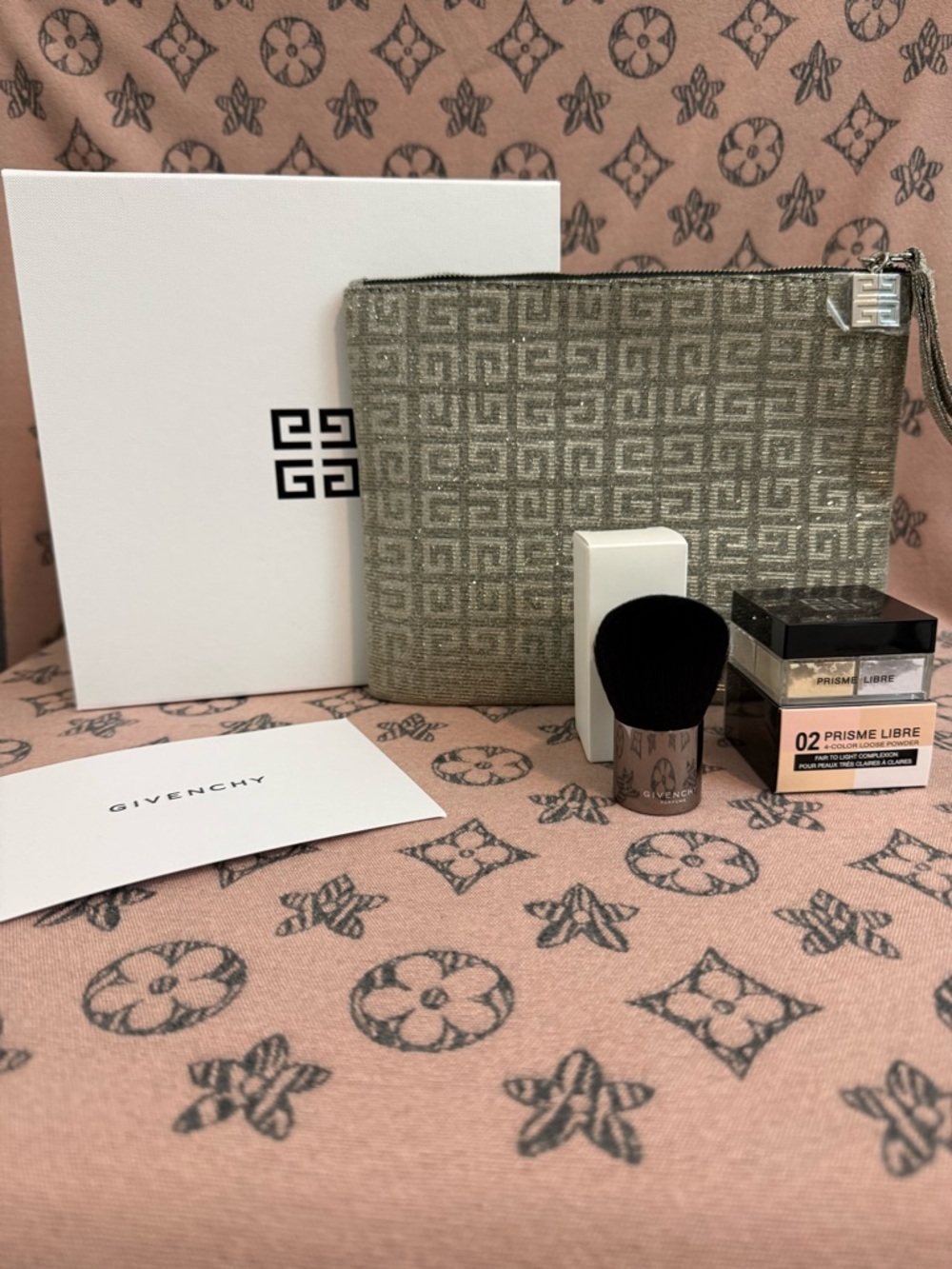 Givenchy Beauty Gift Set with Cosmetic Pouch,  Makeup blush and brush